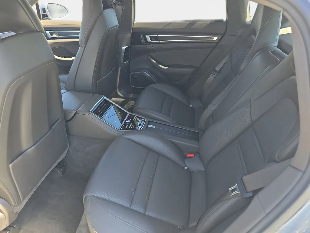 Used 2023  Porsche Platinum Edition image 17