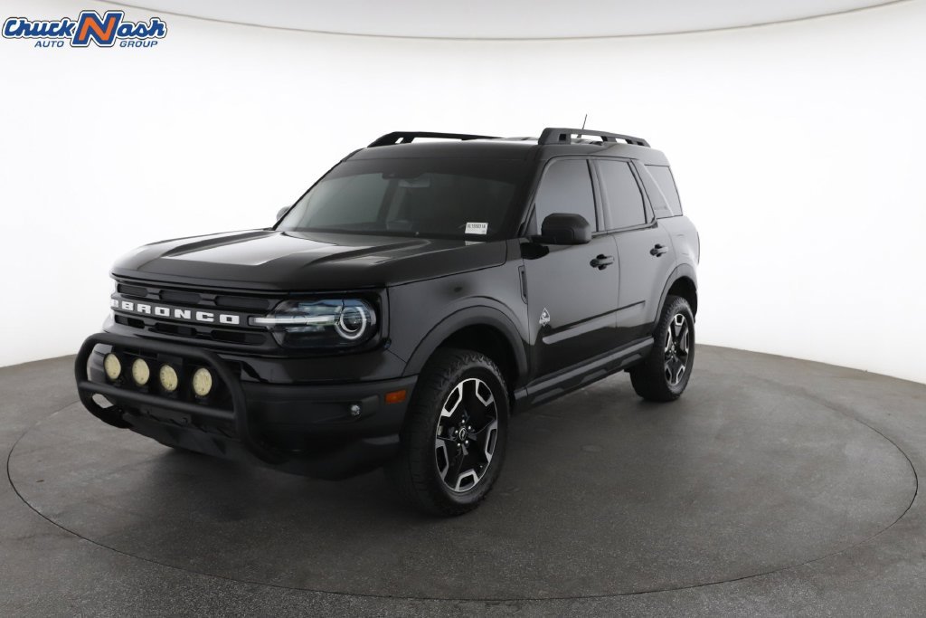 Used 2022 Black Ford Outer Banks image 5