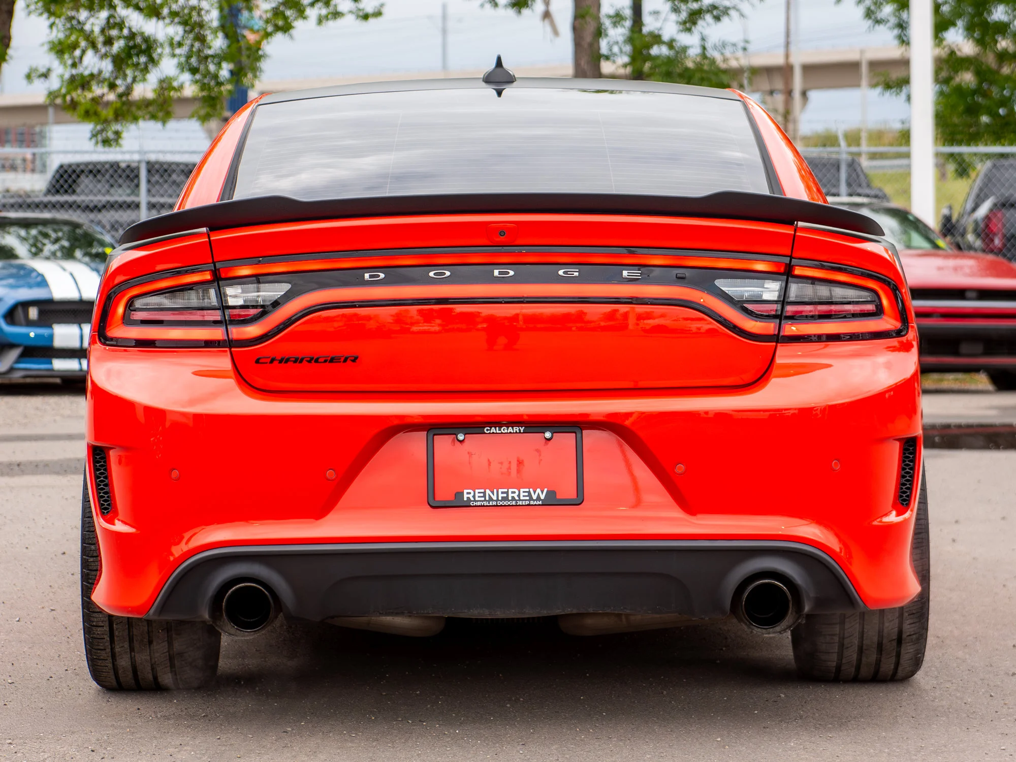 Used 2023 go mango Dodge Scat Pack 392* | 6.4L HEMI V8 | 485 HP | Brembo Brakes | Sunroof | image 15
