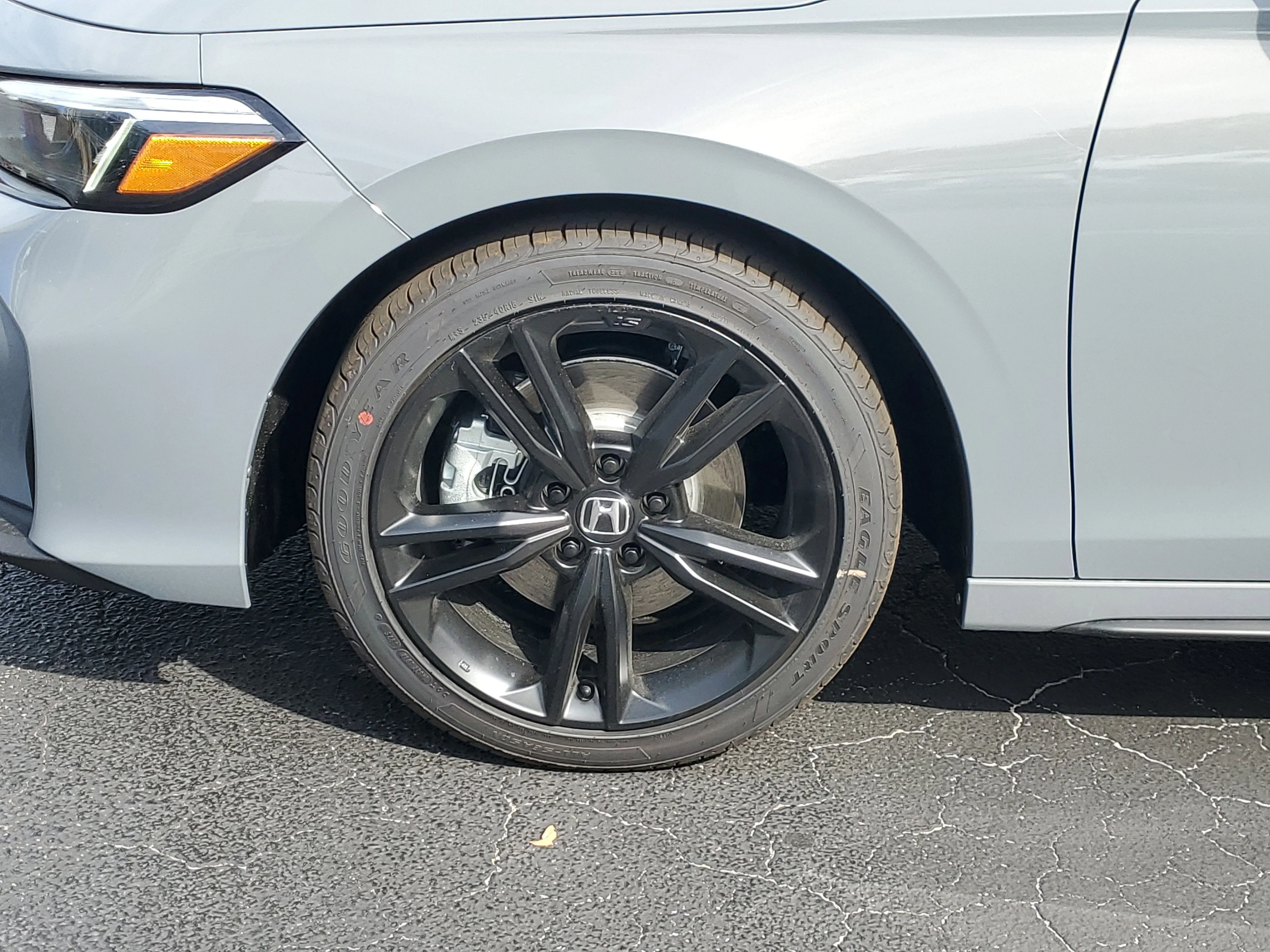 New 2026 Urban Gray Pearl Honda  image 4