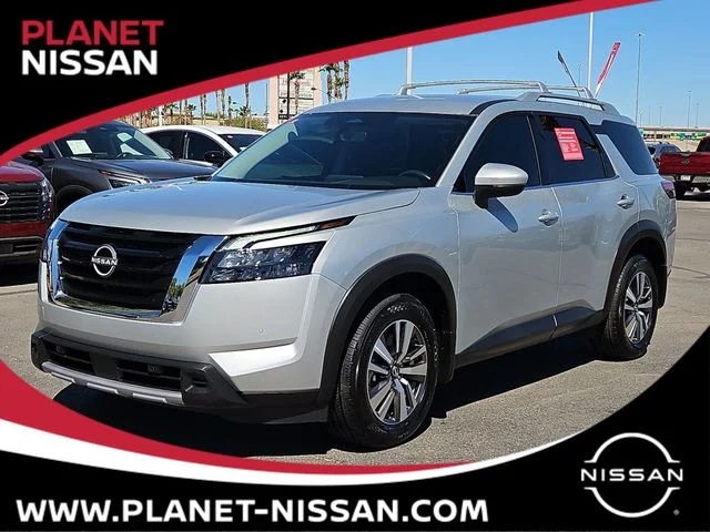 2025 Nissan Pathfinder SL