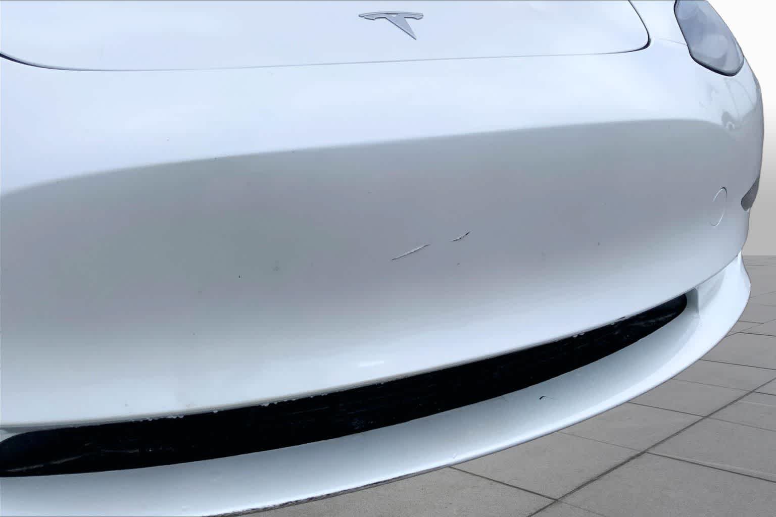 Used 2023 Pearl White Multi-Coat Tesla  image 27
