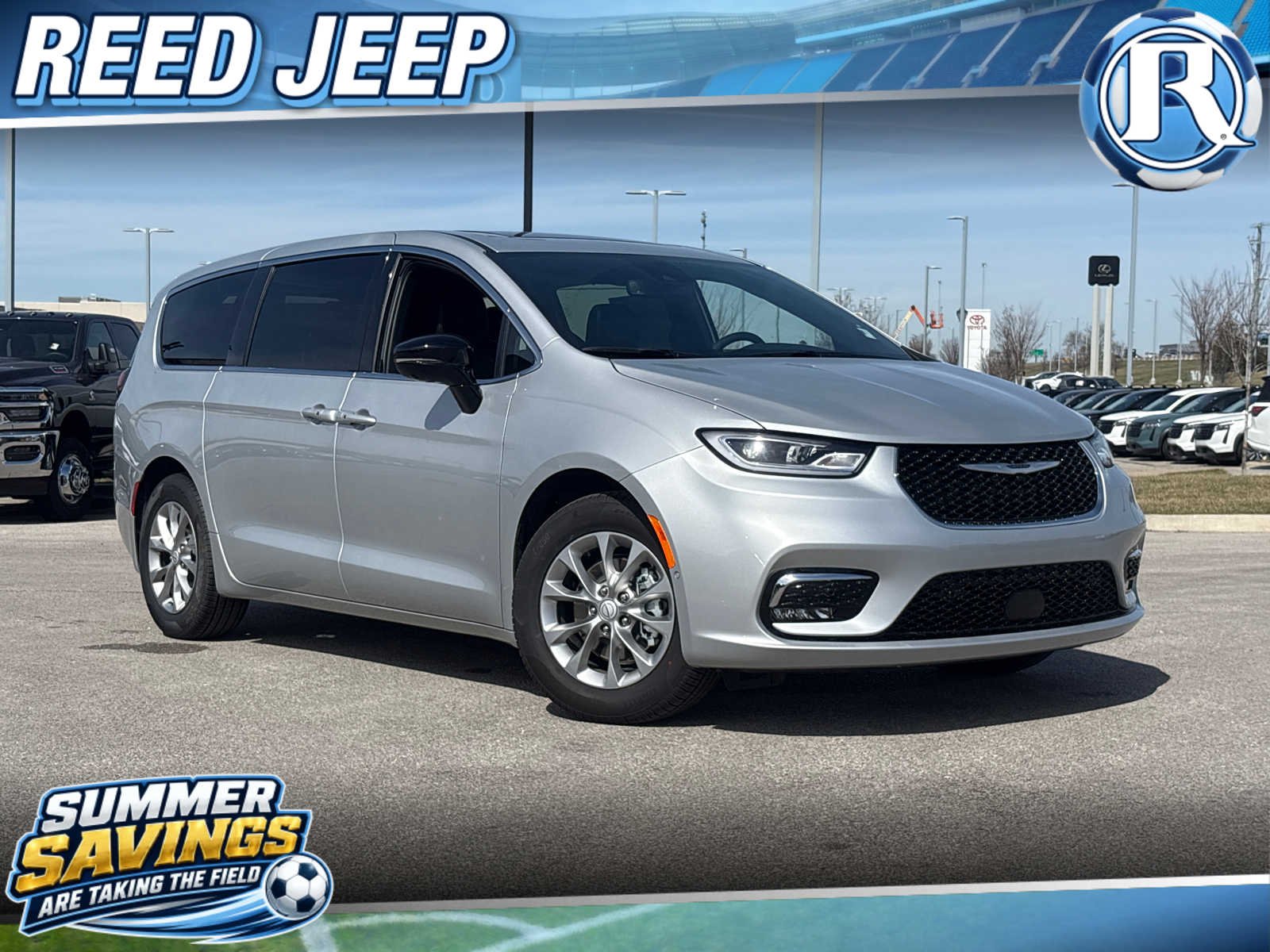 2026 Chrysler Pacifica Limited's photo