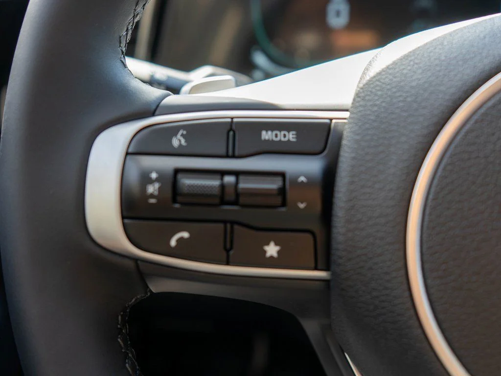 2025 Kia Sportage EX Hybrid - Photo 18