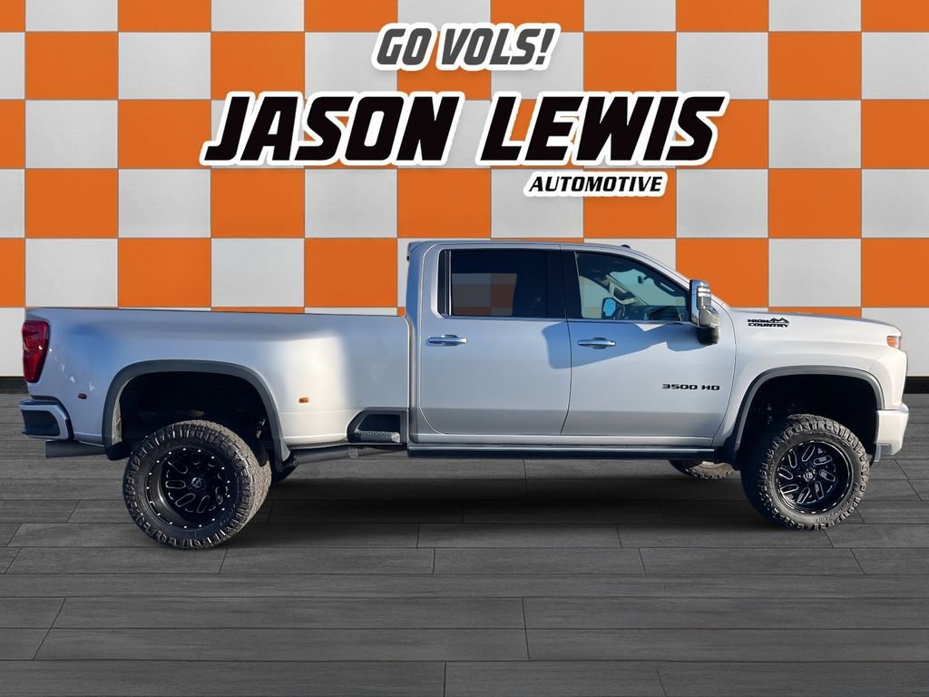 Used 2021 SILVER ICE METALLIC Chevrolet High Country image 2
