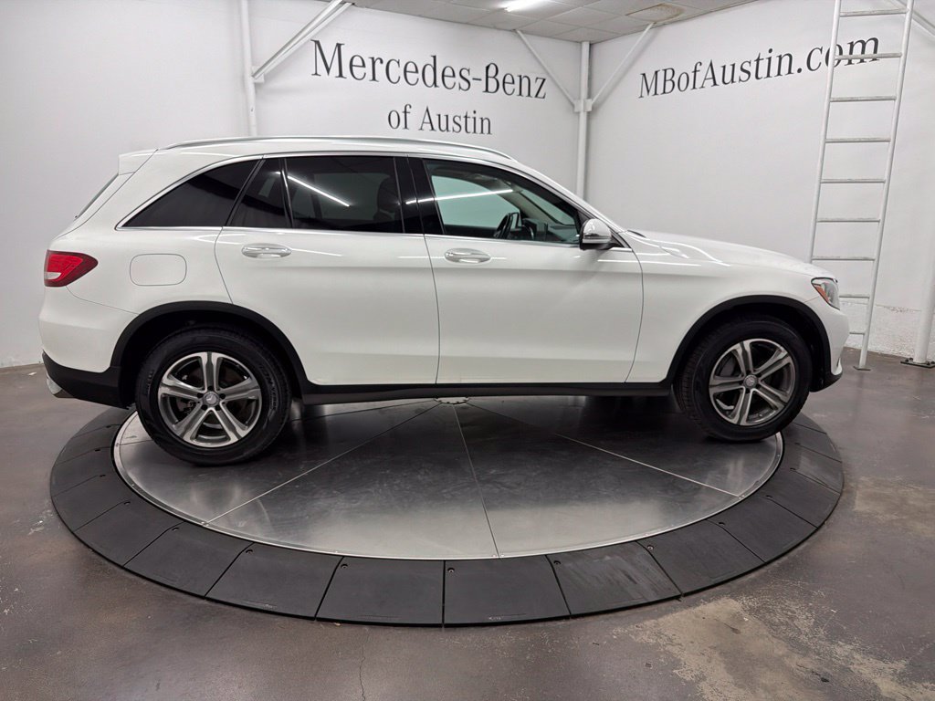 Used 2016 White Mercedes-Benz GLC 300 image 8