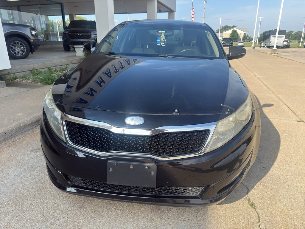 Used 2013 Ebony Black Kia LX image 3