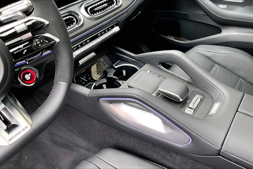 New 2027 MANUFAKTUR Moonlight White Metallic Mercedes-Benz GLE 53e AMG® image 8