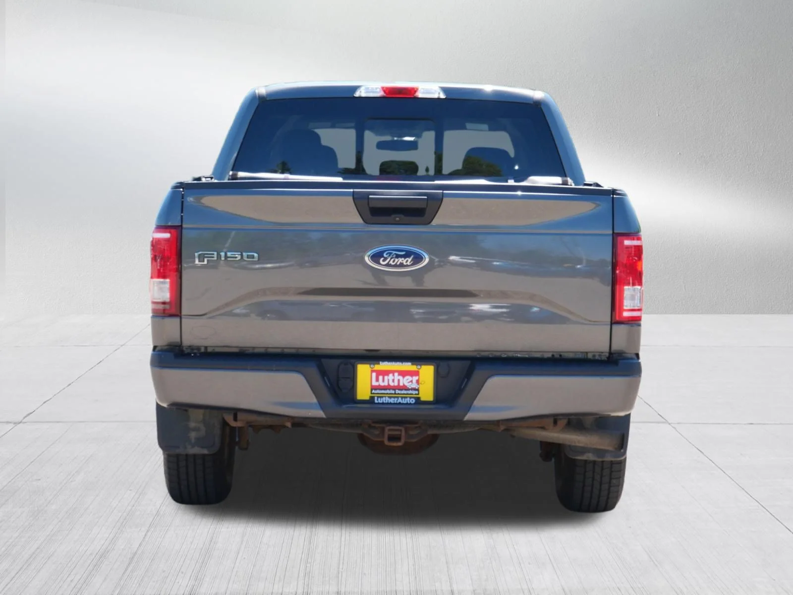 Used 2015 Magnetic Metallic Ford XL image 6