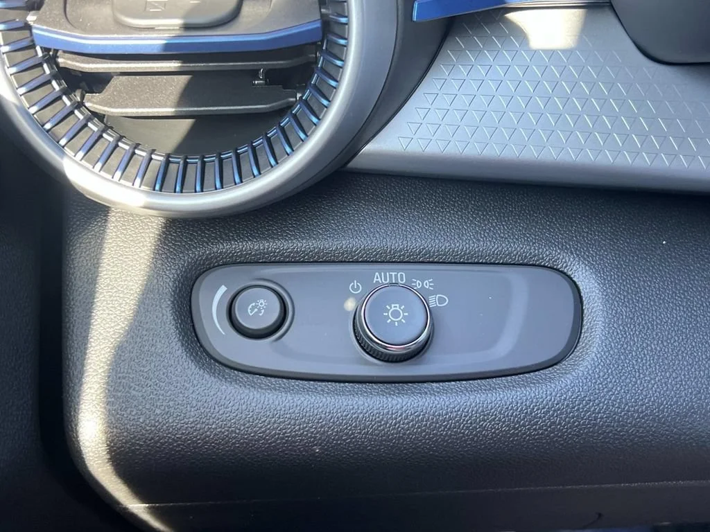 2026 Chevrolet Trax LS - Photo 21
