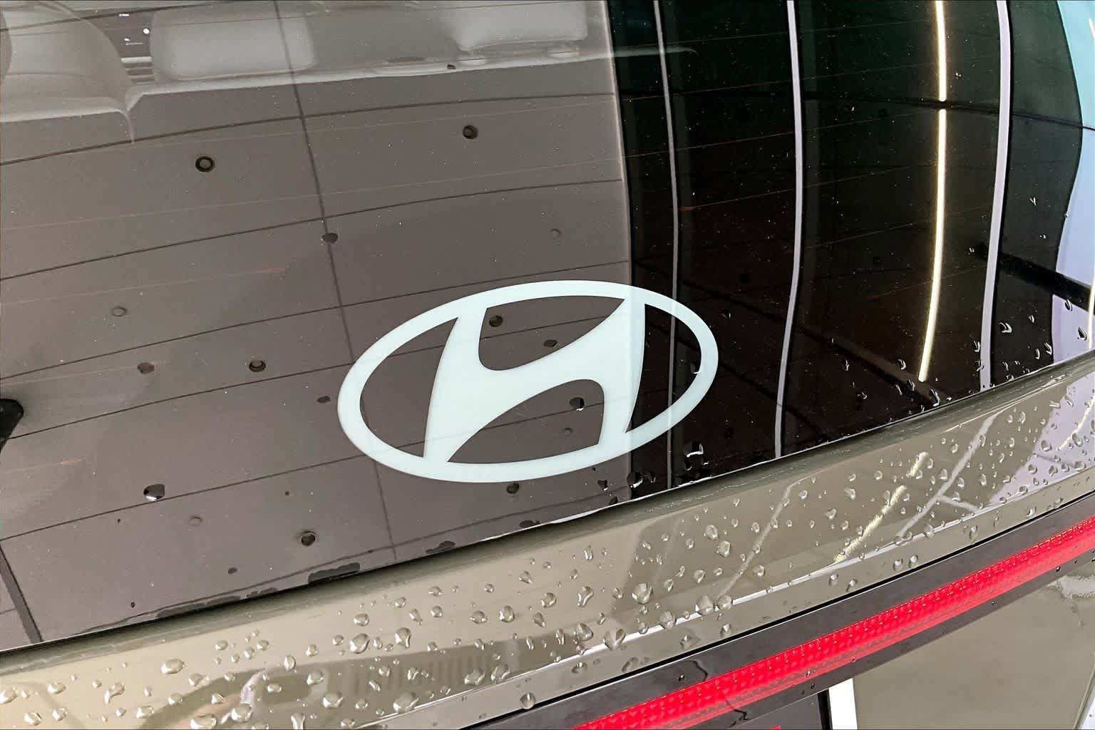 Used 2025 Rockwood Green Hyundai SEL Convenience image 10