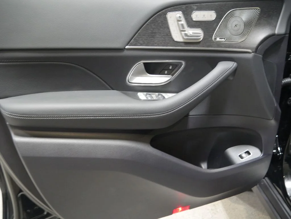 Certified Used 2026 Black Mercedes-Benz GLE 350 image 16
