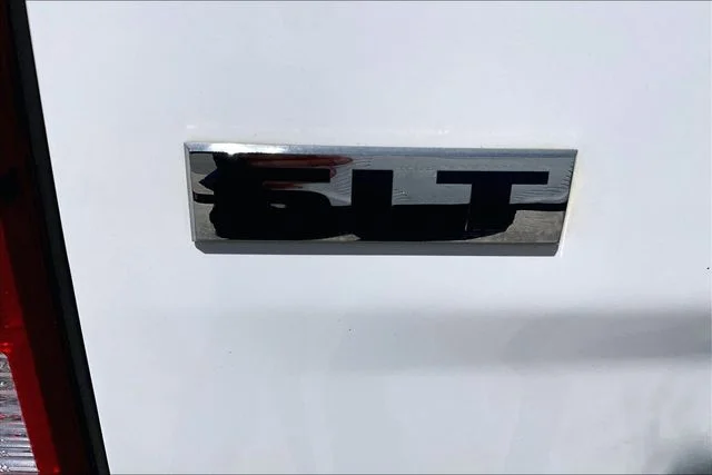 Used 2019 Bright White Clearcoat Ram SLT image 6