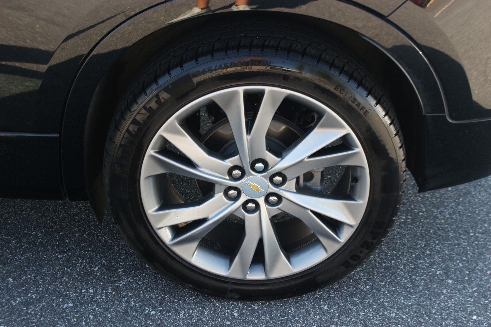 Used 2020 BLACK Chevrolet Premier image 41