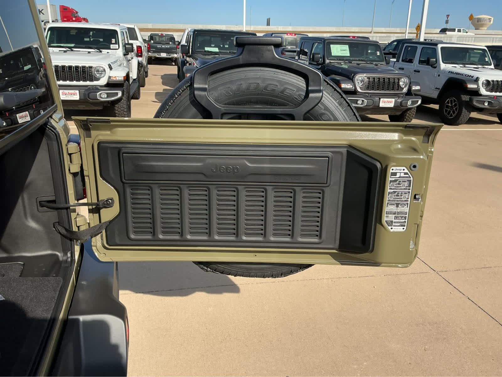New 2026 41 Exterior Paint Jeep Sahara image 18