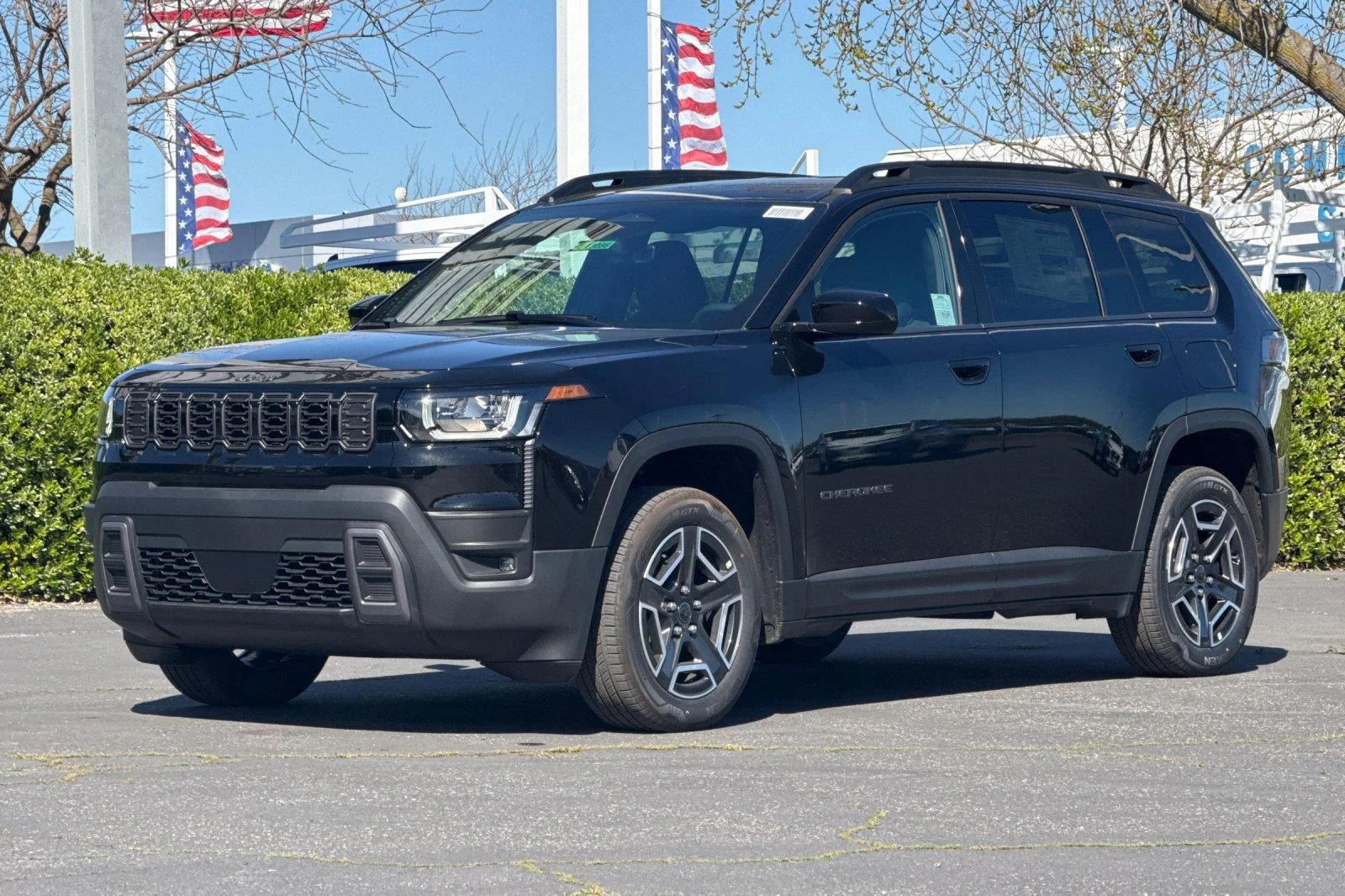 New 2026 Diamond Black Crystal Pearl-Coat Exterior Paint Jeep Laredo image 7