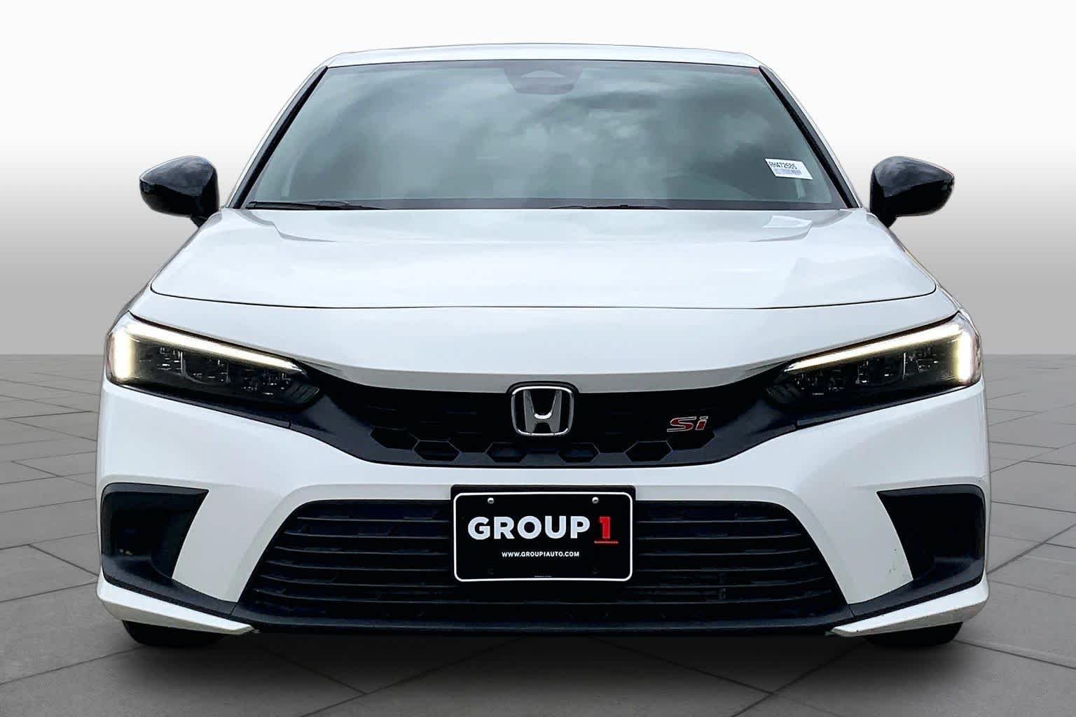 Used 2024 Platinum White Pearl Honda  image 5