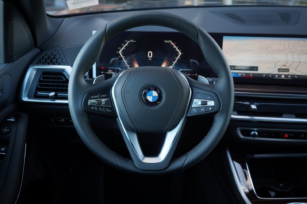 Used 2026 Black Sapphire Metallic BMW sDrive40i image 14
