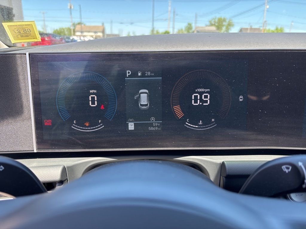 Certified Used 2025 White Hyundai SE image 25
