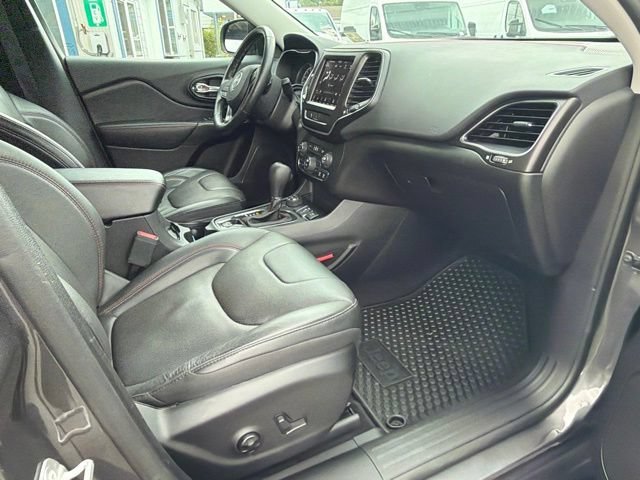 Used 2021 Granite Crystal Metallic Clearcoat Jeep Trailhawk image 9