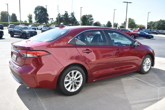 Used 2022 Red Toyota XLE image 5