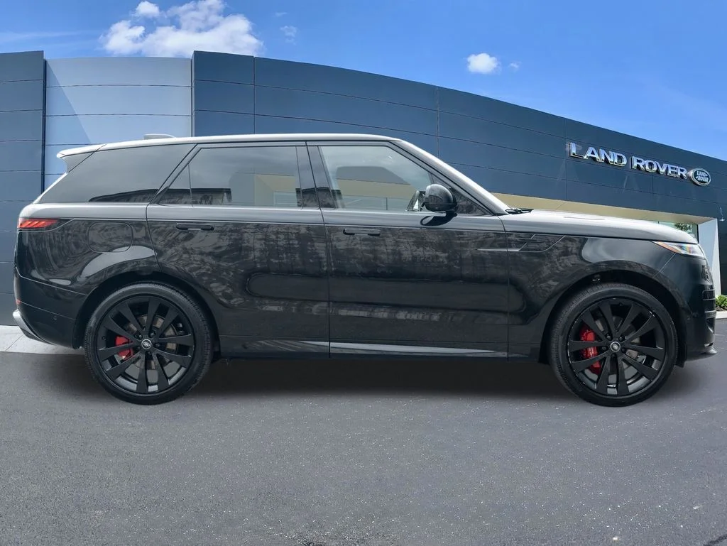 Certified Used 2025 Black Land Rover Dynamic SE image 8
