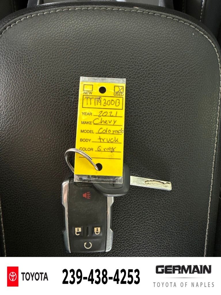 Used 2021 Gray Chevrolet ZR2 image 23