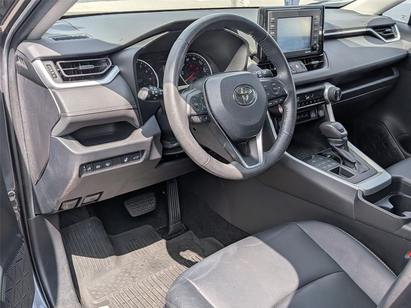 Used 2020 Magnetic Gray Metallic TOYOTA  image 9