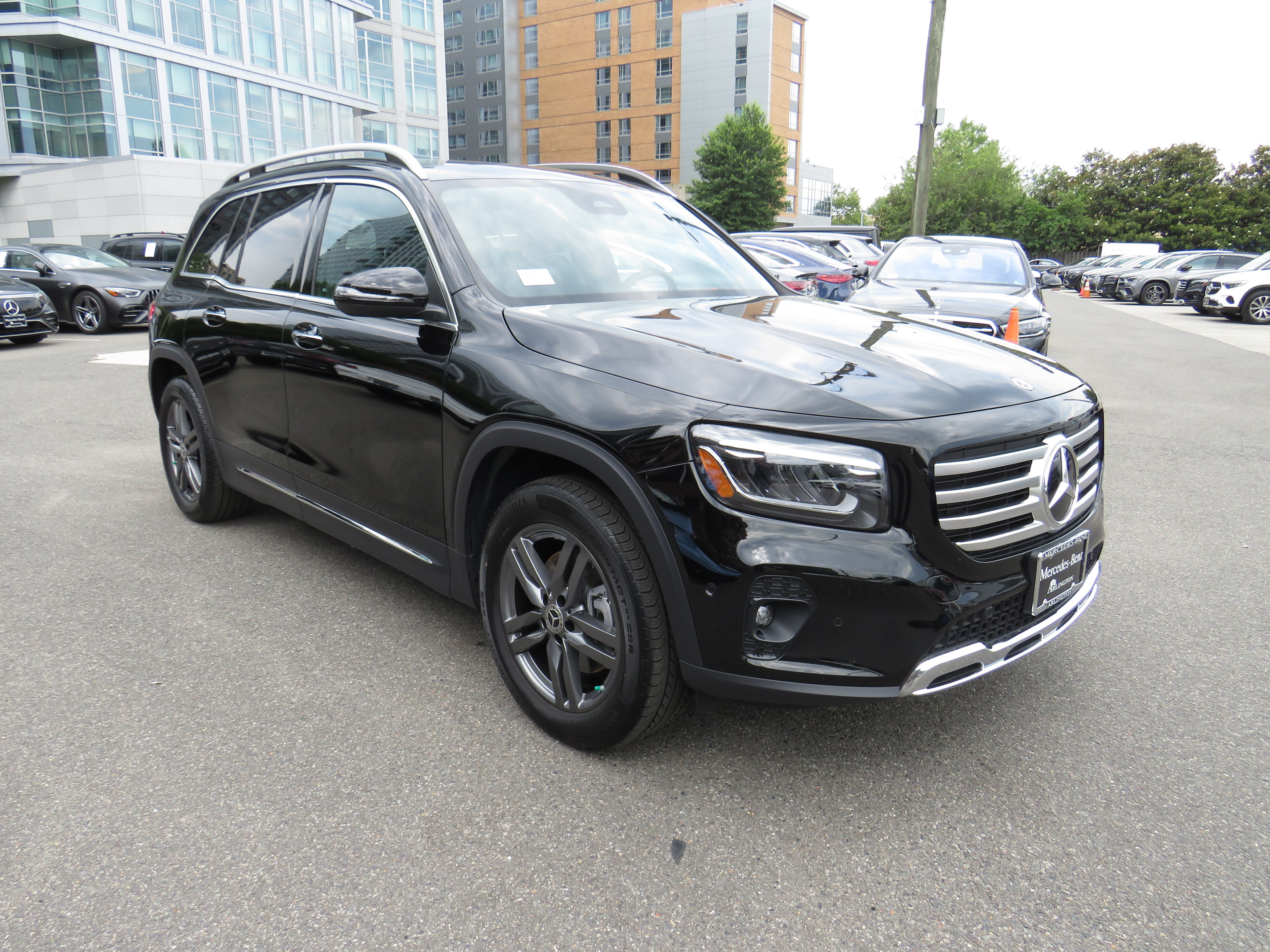 Used 2026 Night Black Mercedes-Benz GLB 250 4MATIC® image 5