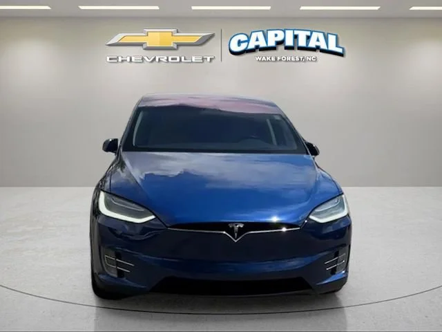 Used 2017 Blue Tesla 90D image 9