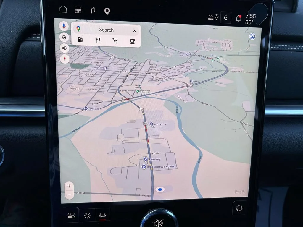New 2027 Summit White GMC Elevation image 18