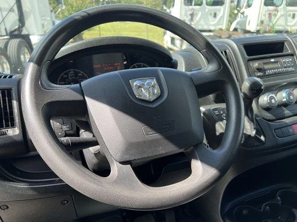 Used 2014 White Ram Base image 14