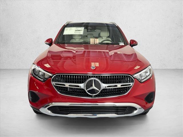New 2026 MANUFAKTUR Patagonia Red Metallic Mercedes-Benz GLC 300 image 32