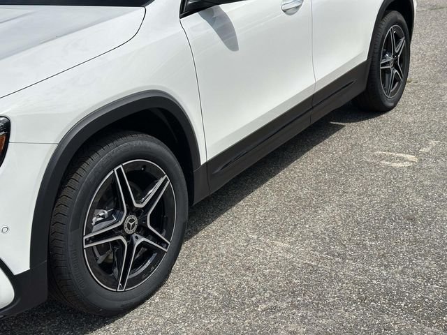 New 2026 Polar White Mercedes-Benz GLB 250 image 13