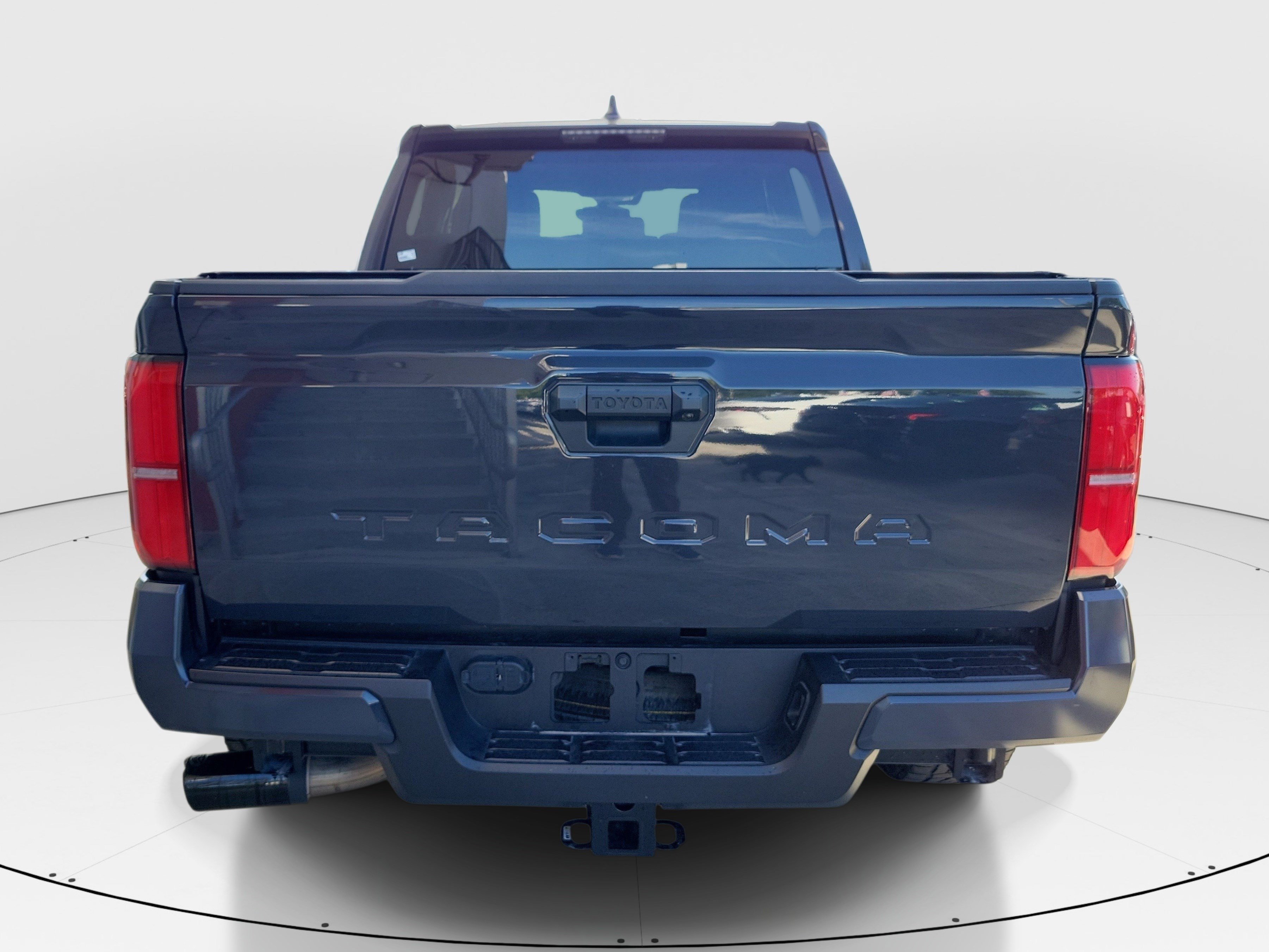 Used 2025 Underground Toyota SR5 image 6