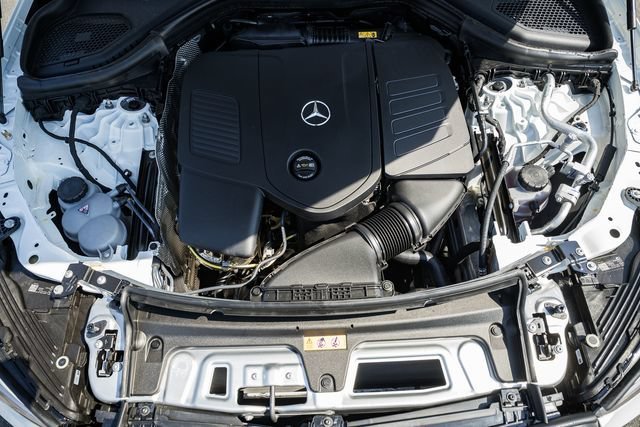 New 2026 Polar White Mercedes-Benz GLC 300 image 69