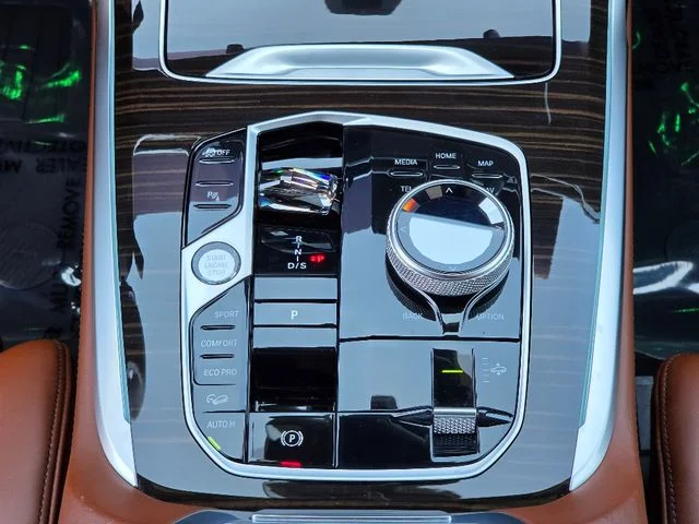 2023 BMW X7 M60i - Photo 30