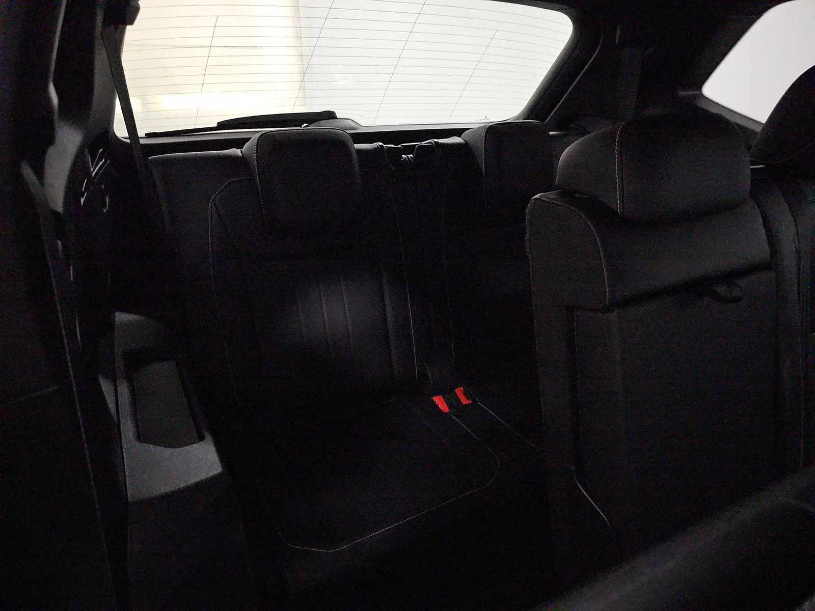 Used 2022  Volkswagen 2.0T SE R-Line Black image 6