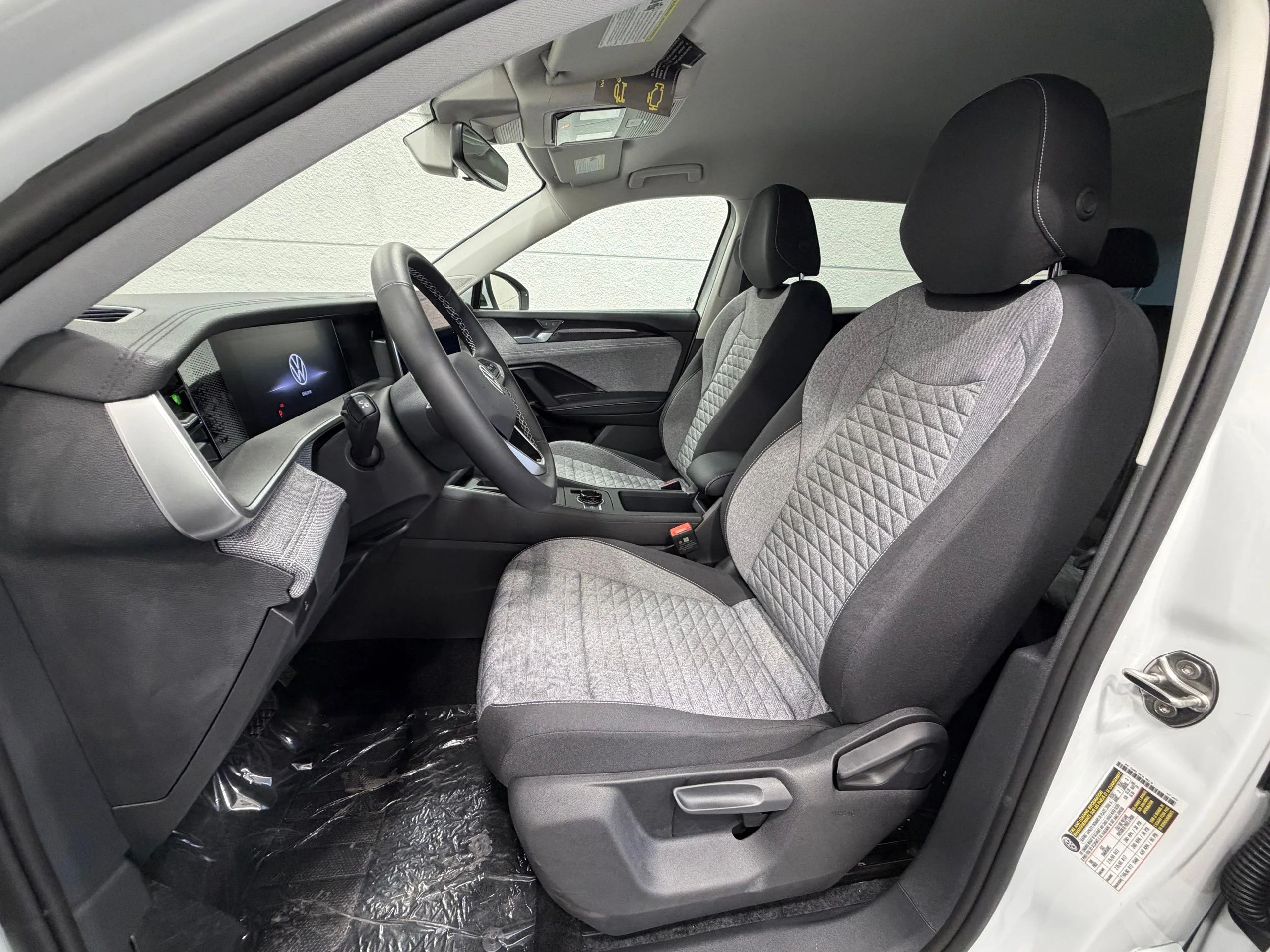 New 2026 White Volkswagen 2.0T S image 20