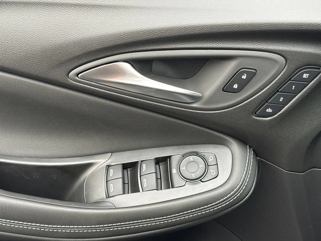 2026 Buick Encore GX Avenir - Photo 14