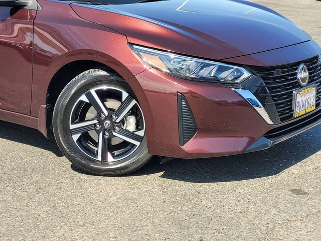 Used 2025 Red Nissan SV image 9