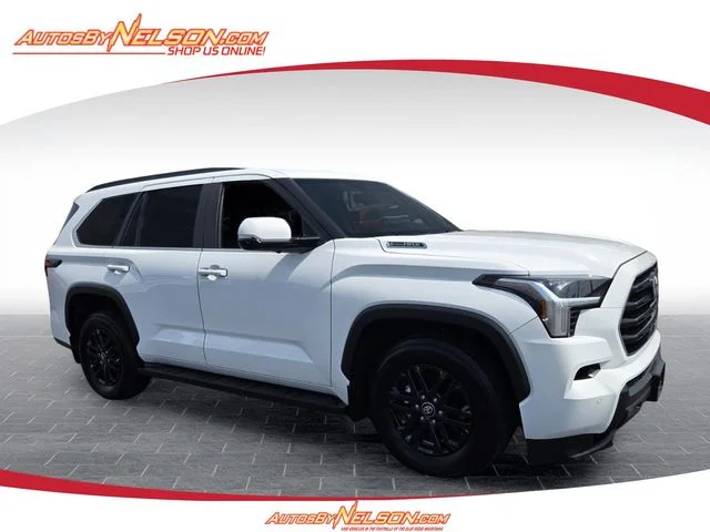 Used 2025 White Toyota SR5 image 1