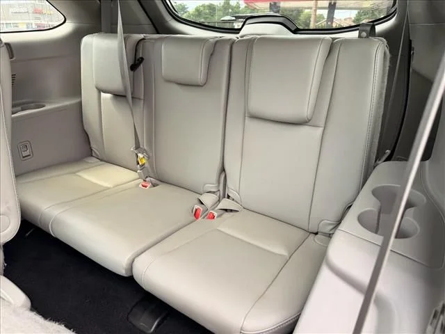 Used 2019 Blue Toyota XLE image 11