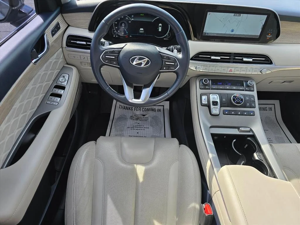 Used 2022 Gray Hyundai Calligraphy image 3