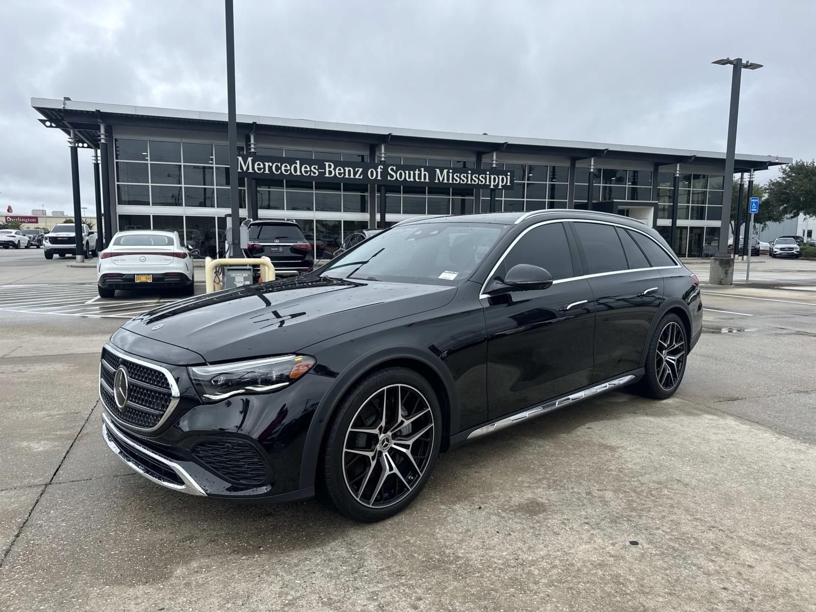 2025 Mercedes-Benz E-Class E450 4MATIC All-Terrain's photo
