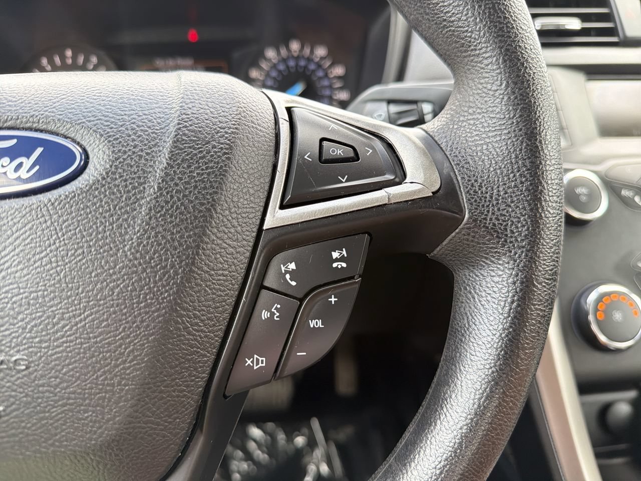 Used 2019 Oxford White Ford S image 26