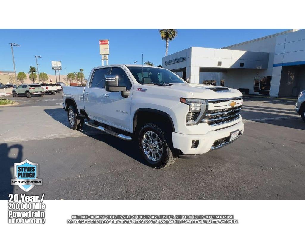 2025 Chevrolet Silverado 2500 HD LT photo 2