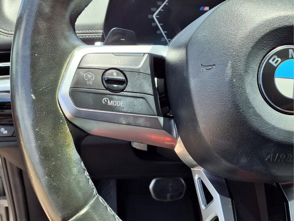 Used 2023 Silver BMW xDrive28i image 18