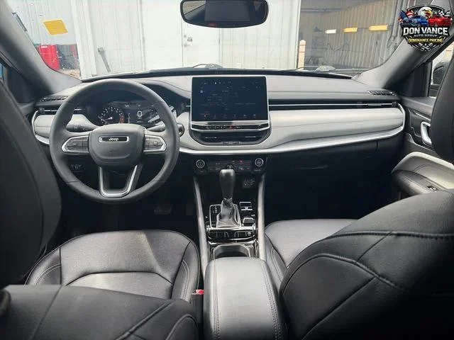 Used 2025 White Jeep Limited image 12