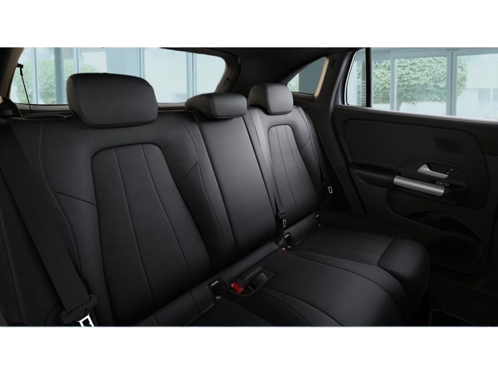 New 2026 Cirrus Silver Metallic Mercedes-Benz GLA 250 image 5